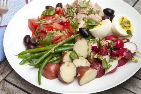 givenchy salade|Niçoise Salad With Basil and Anchovy.